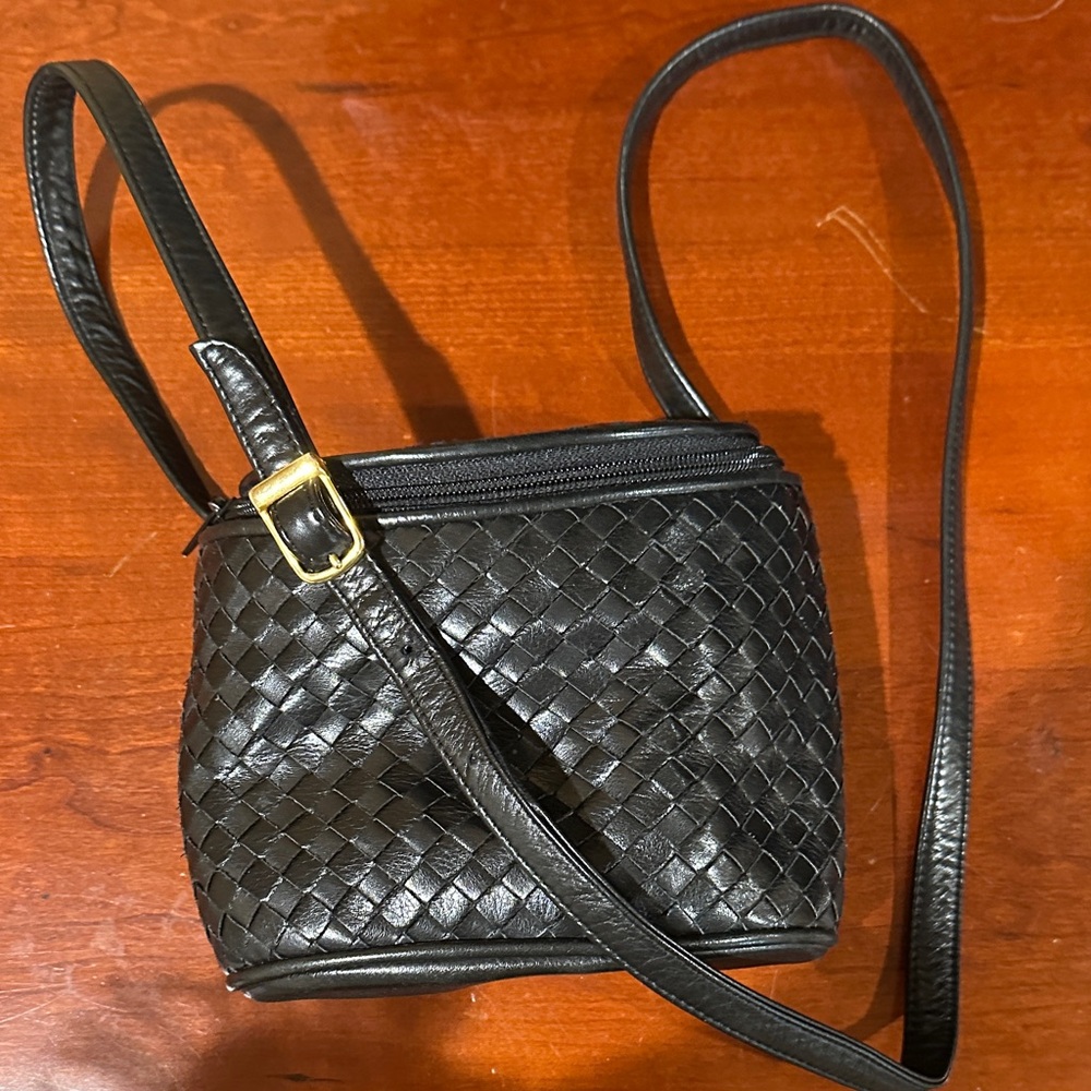 Chic Black Woven Crossbody Bag